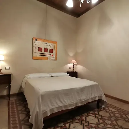 Le Maddalene לינה וארוחת בוקר 3*