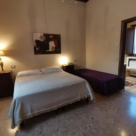 ベッド・アンド・ブレックファスト Le Maddalene 3*