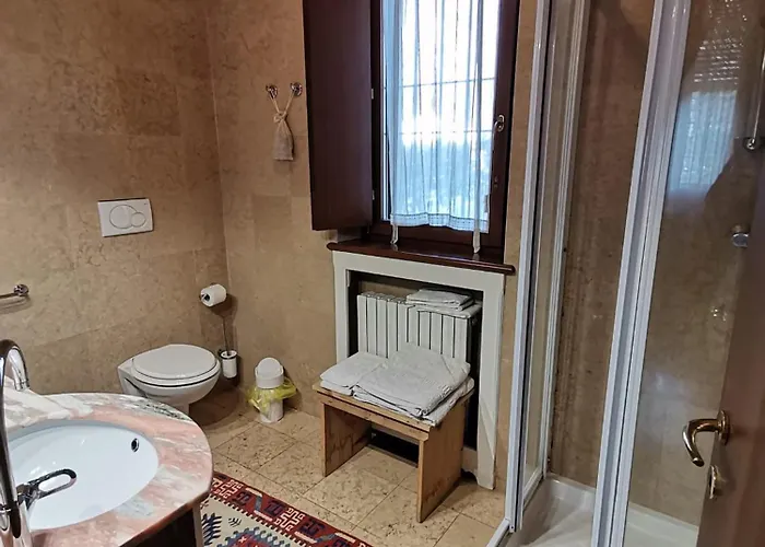 ベッド・アンド・ブレックファスト Le Maddalene